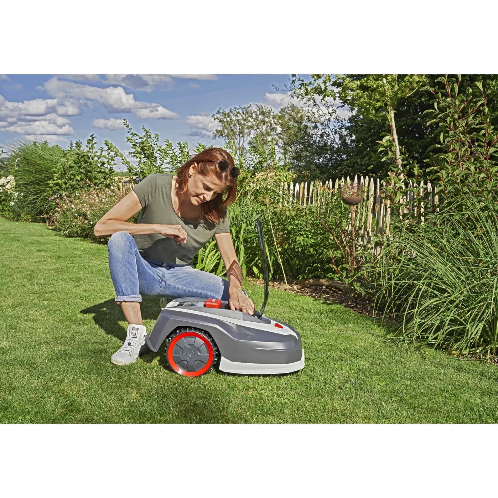 AL-KO Robotplæneklippere > ROBOLINHO 550 W ROBOTPLÆNEKLIPPER OP TIL 550 M2