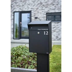 Allux Postkasser & Standere > BJØRN VILLA POSTKASSE SORT