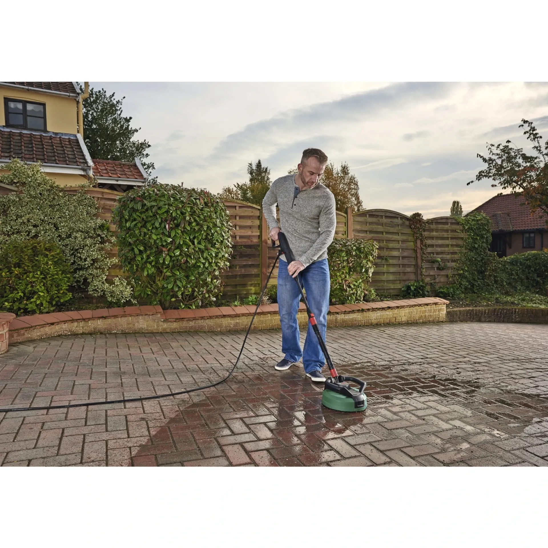 Bosch Tilbehør Havemaskiner > AQUASURF AQUASURF 280 UNIVERSALRENSER TERRASSEVASKER
