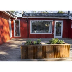 Carlssons Højbede & Plantekasser > PLANTEKASSE UMALET