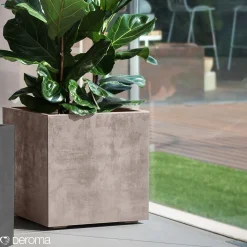 Deroma Havekrukker > MILLENIUM 208-622 PLANTEKASSE PLASTIK SANDSTEN 39X39X39 CM