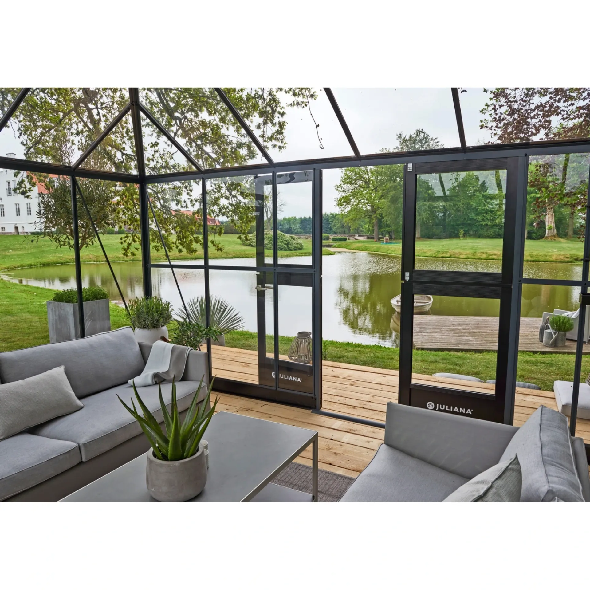 Juliana Orangerier > GRAND OASE ORANGERI 3 MM HÆRDET GLAS HELE BANER ANTRACIT 18,8 M2