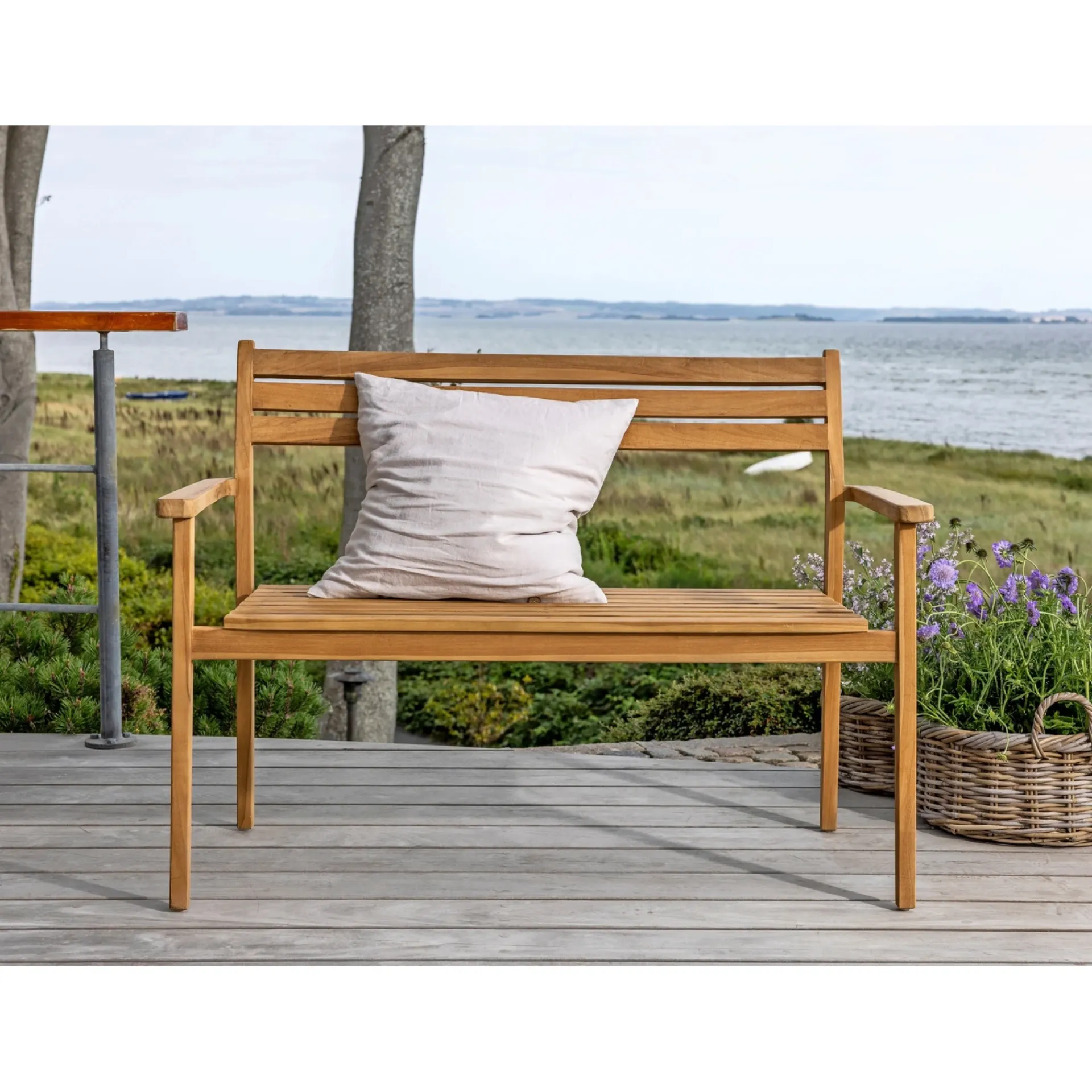 Outrium Havebænke > GILI MED RYGLÆN HAVEBÆNK TEAK 120 CM