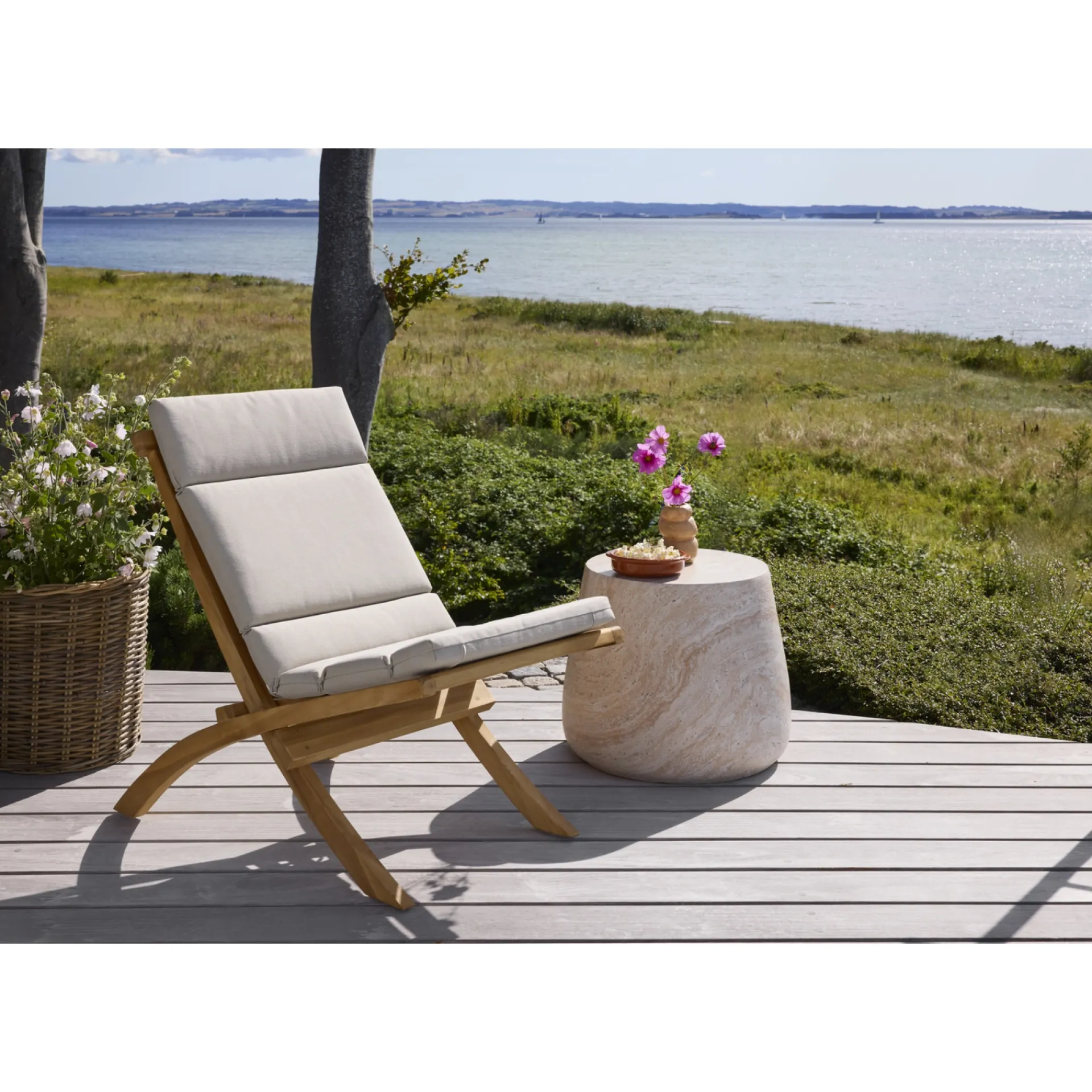 Outrium Lounge Havemøbler > SYROS FOLDEBAR LOUNGESTOL TEAK