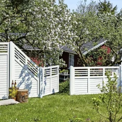 Plus Træhegn > DECORA HEGN FUNGICIDBEHANDLET & GRUNDMALET 2 GANGE HVID 90 X 180 CM