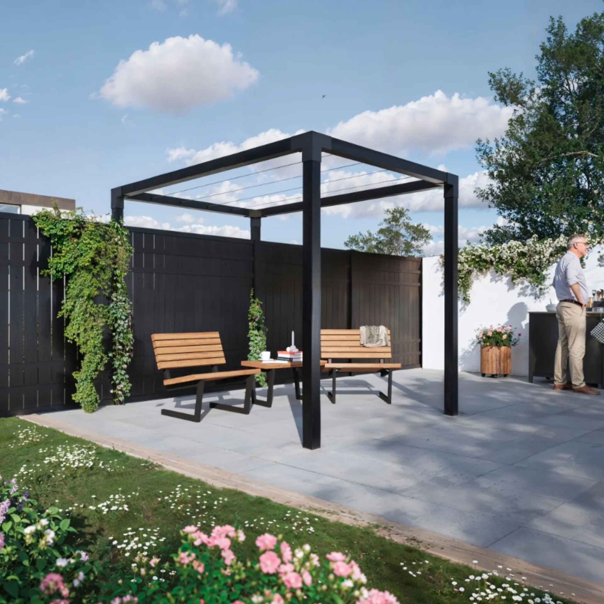 Plus Udendørs Træning > PERGOLA 208 X 198 X 268 CM SORT