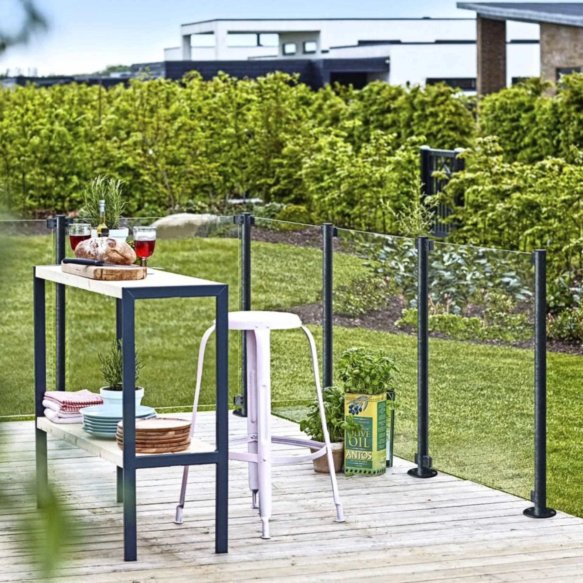 Plus Stolper & Pæle > STÅLSTOLPE VARMGALVANISERET OG PULVERLAKERET GRÅSORT 4.24 X 4.24 X 96 CM