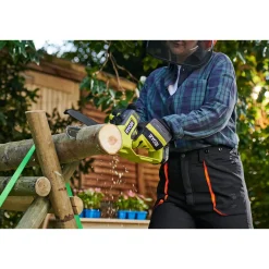 Ryobi Motorsave > GRENSAV AKKU 15 CM MED BATTERI OG LADER