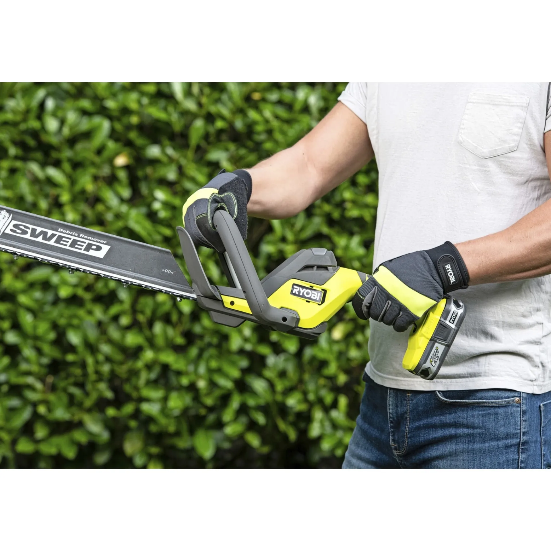 Ryobi Hækkeklippere > ONE+ RY18HT55A-0 HÆKKEKLIPPER 55 CM UDEN BATTERI OG LADER