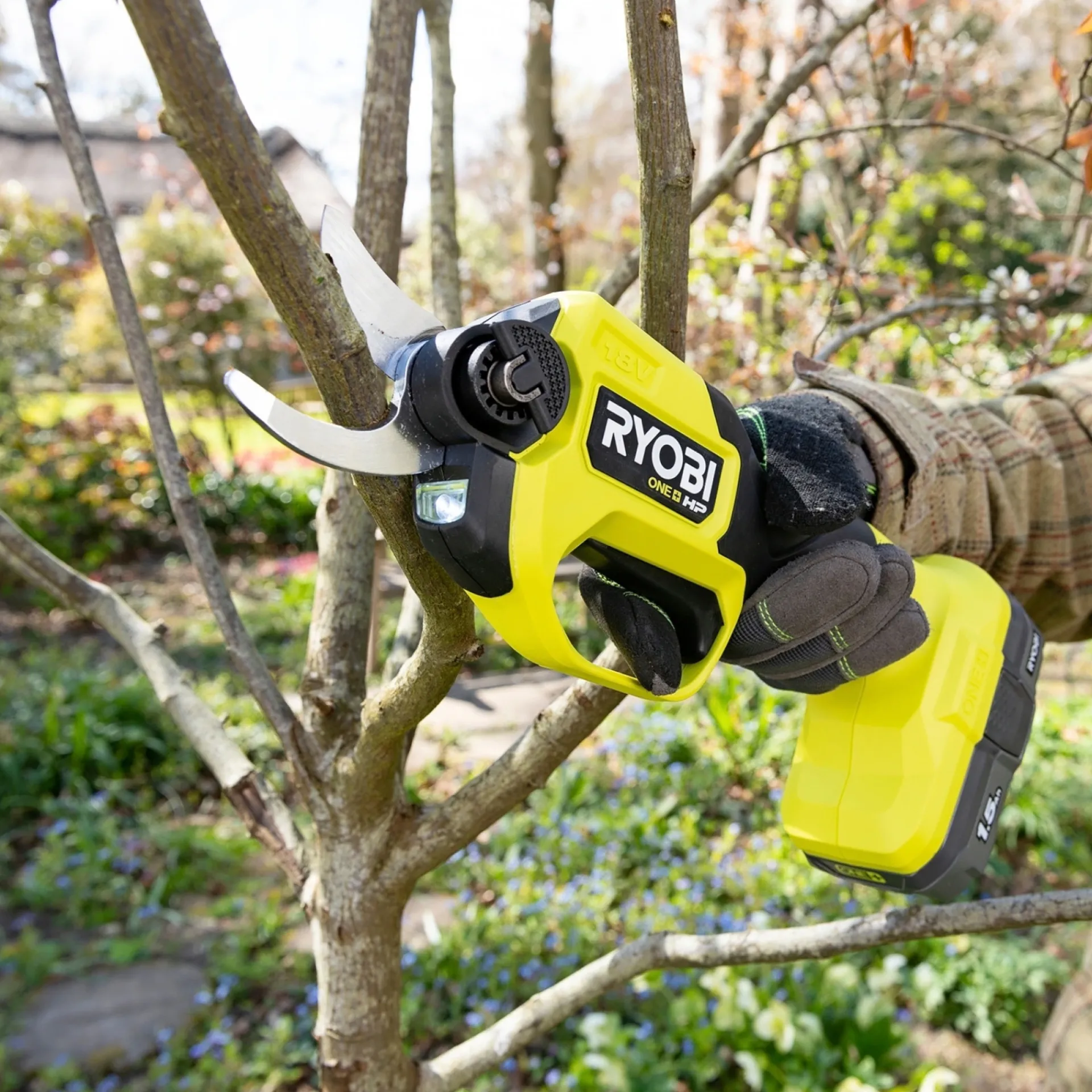 Ryobi Hækkeklippere > RY18SCXA-0 GRENSAKS Ø28 MM