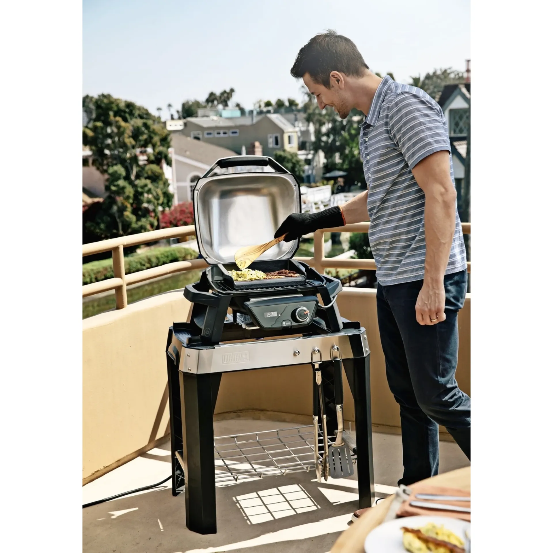Weber Elgrill > PULSE 2000 - MED STATIV ELGRILL SORT