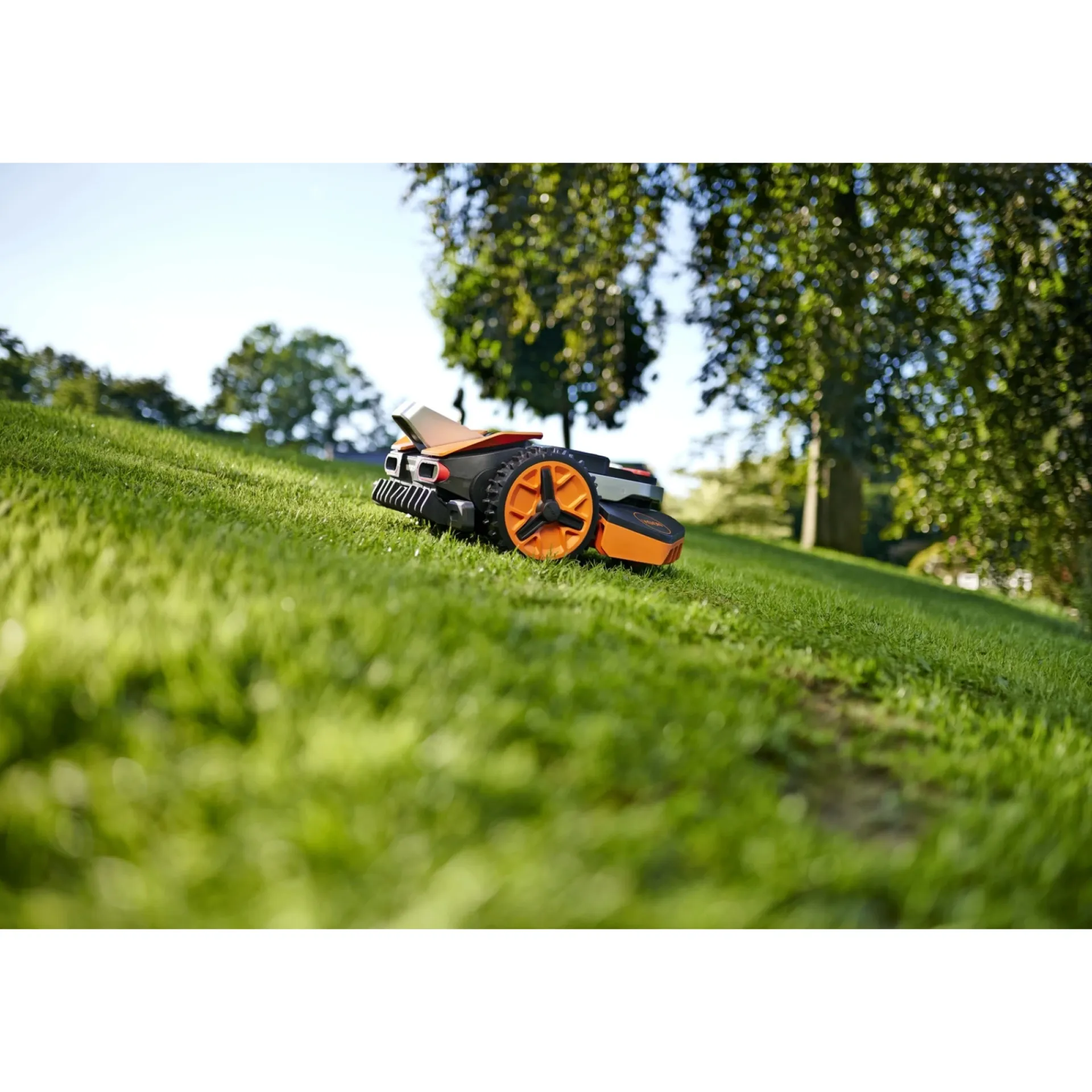 Worx Robotplæneklippere > VISION WR206E ROBOTPLÆNEKLIPPER 600 M2